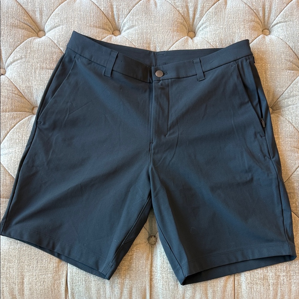 Lululemon‎ commission golf men’s 33 gray obsidian Shorts